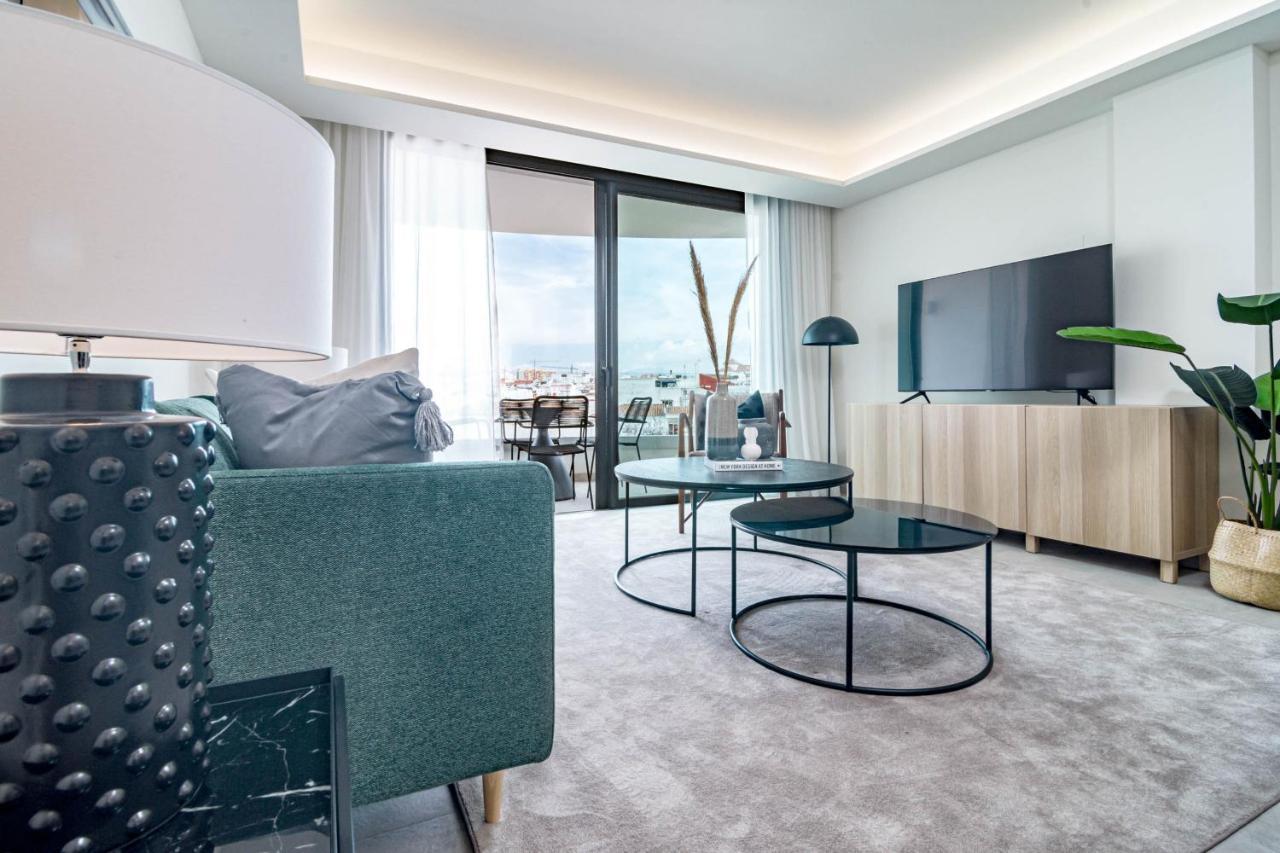 Inf42m- Modern Apartment, Families Only Apartament